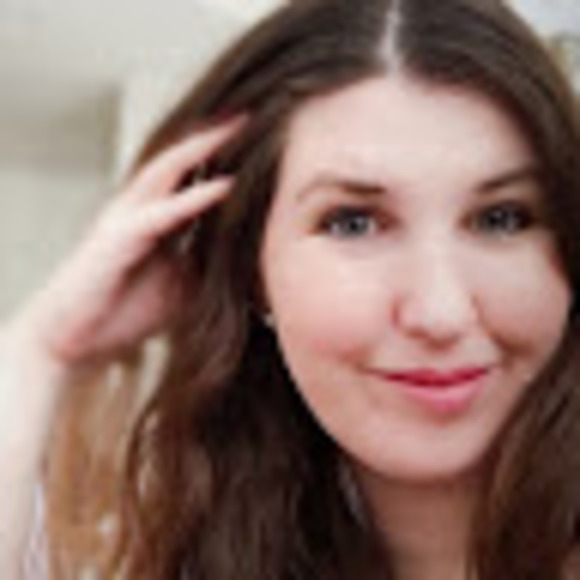 Meet your Posher, Katie - Picture 1 of 1